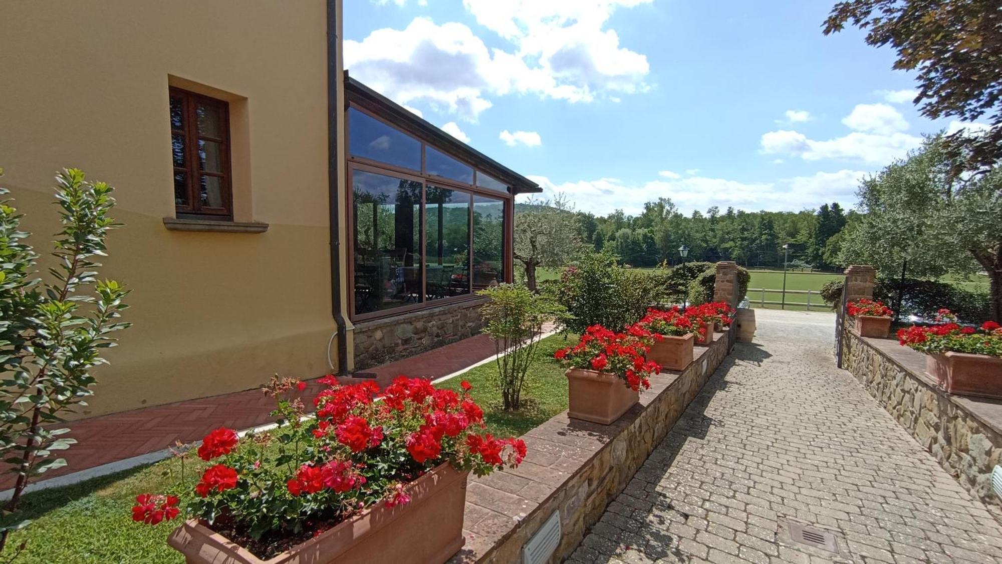 Relais La Martina Hotel Pietraviva Exterior photo